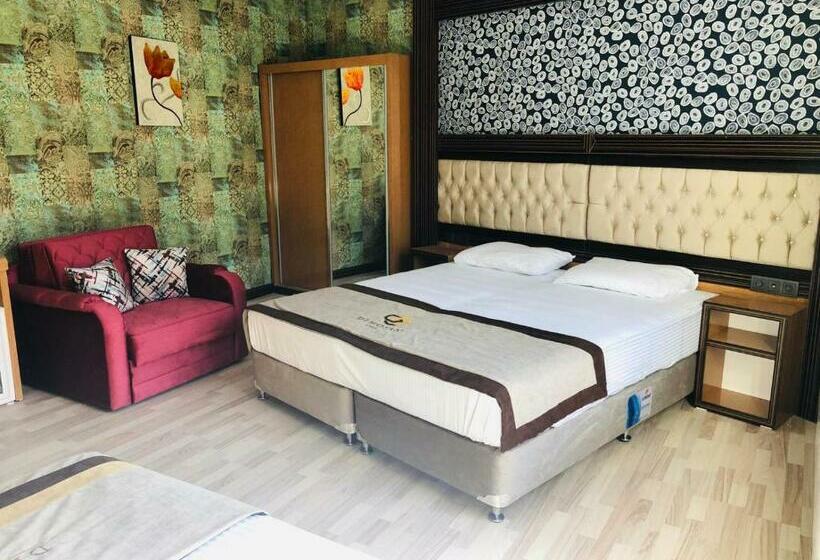 פנסיון Demosan Hotel Hilden