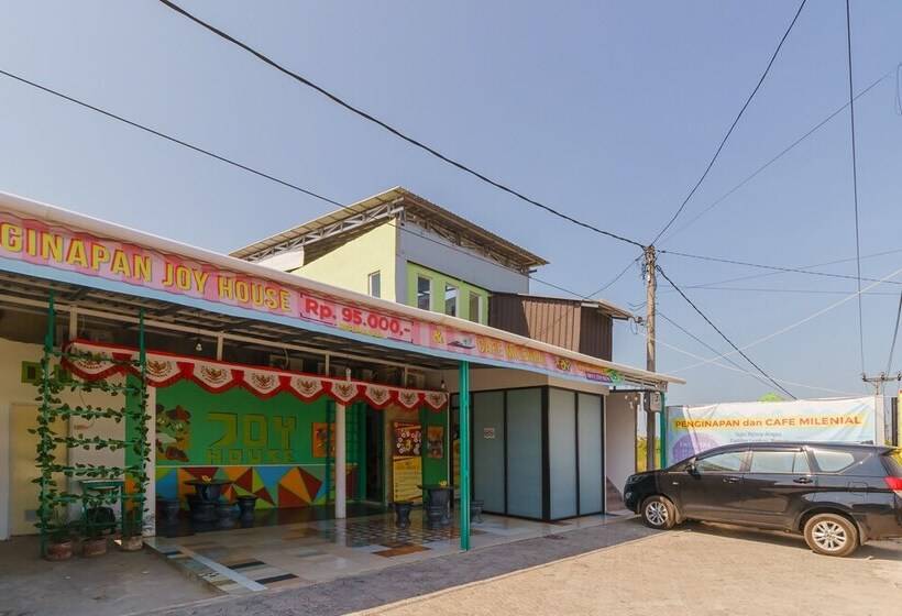 پانسیون Reddoorz Syariah Near Pangkal Balam Port Bangka