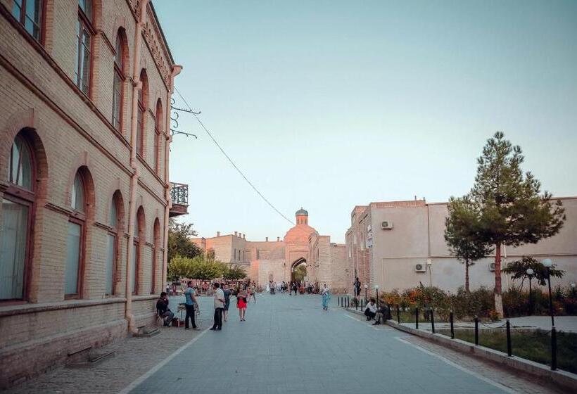 پانسیون Rudakiy Guest House