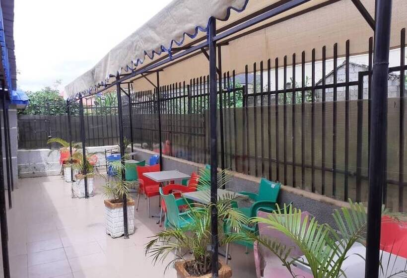 هتل Laropa Suites And Apartments