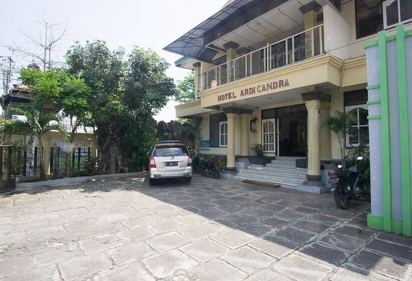 هتل Reddoorz Syariah @ Jalan Gajah Mada