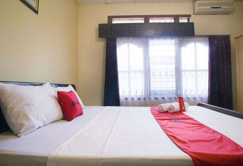هتل Reddoorz Syariah @ Jalan Gajah Mada