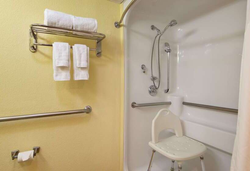 Best Western Ocean Sands Beach Resort