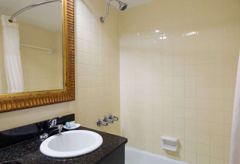 Best Western Ocean Sands Beach Resort