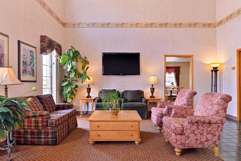 בית מלון כפרי Quality Inn & Suites