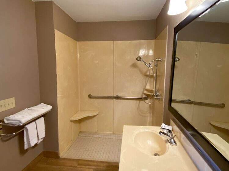 בית מלון כפרי Quality Inn & Suites