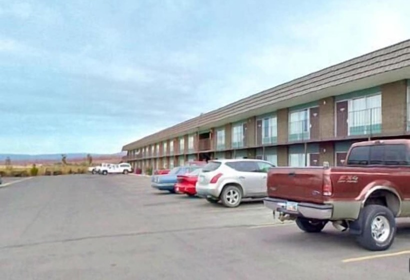 هتل Americas Best Value Inn Roosevelt/ballard