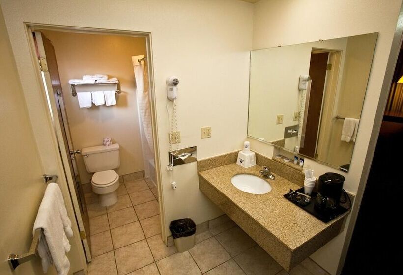 هتل Americas Best Value Inn Roosevelt/ballard