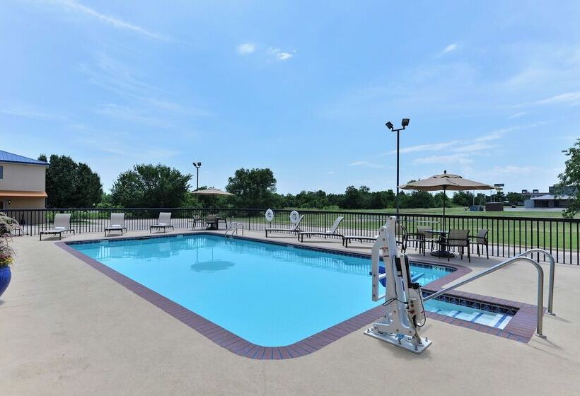 هتل Baymont By Wyndham Ardmore I 35
