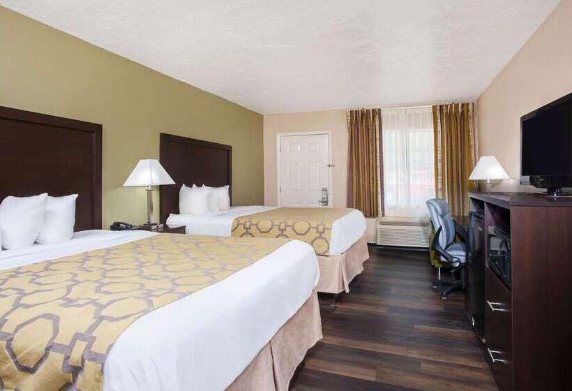 هتل Baymont By Wyndham Lake City