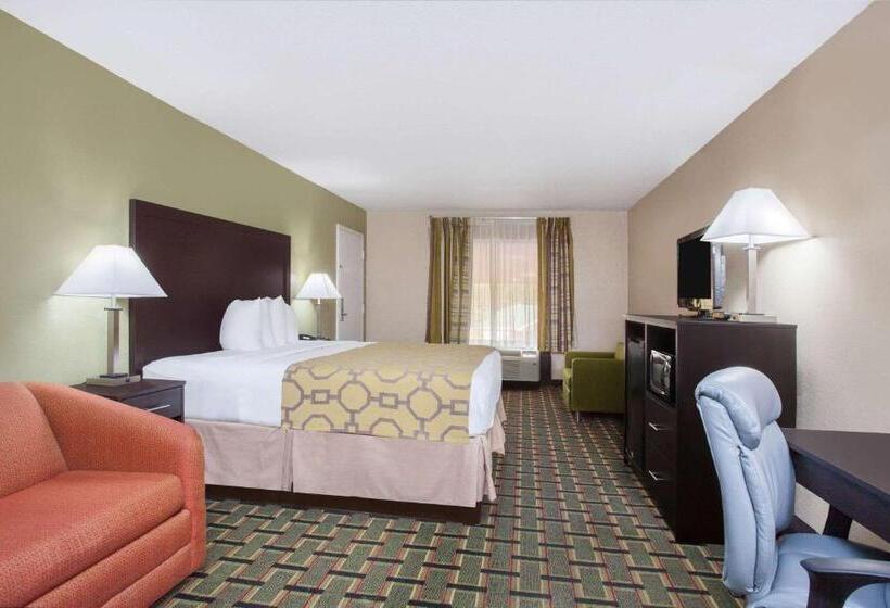 هتل Baymont By Wyndham Lake City