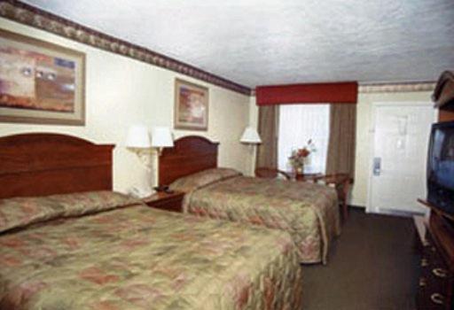 هتل Baymont By Wyndham Lake City