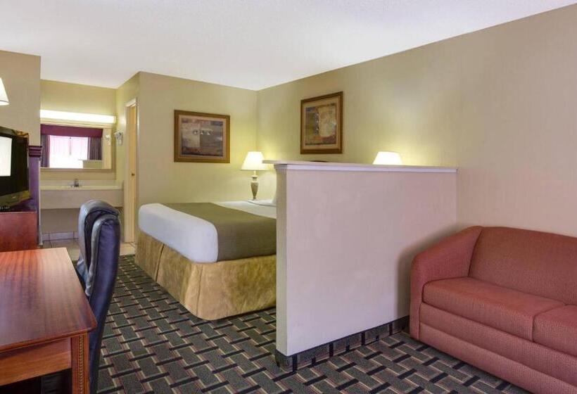 هتل Baymont By Wyndham Lake City
