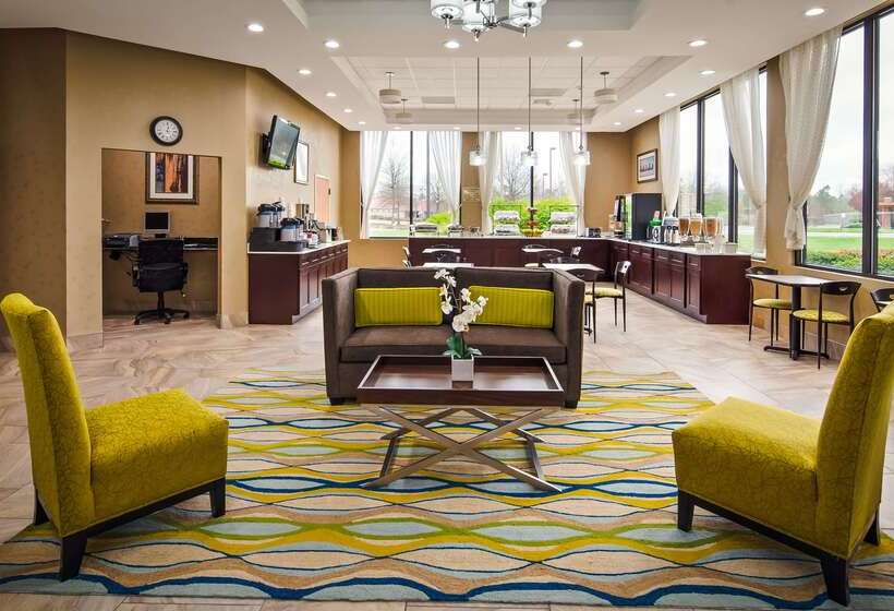 هتل Best Western Inn & Suites Monroe