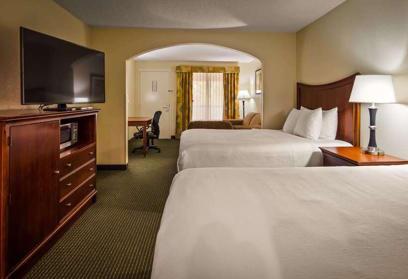 هتل Best Western Inn & Suites Monroe