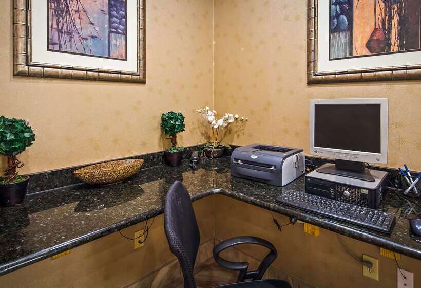 هتل Best Western Inn & Suites Monroe