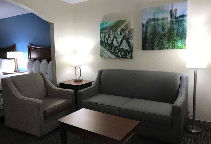 هتل Best Western Inn & Suites Monroe
