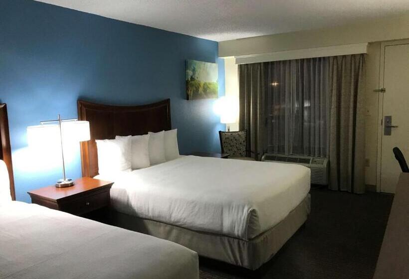 هتل Best Western Inn & Suites Monroe