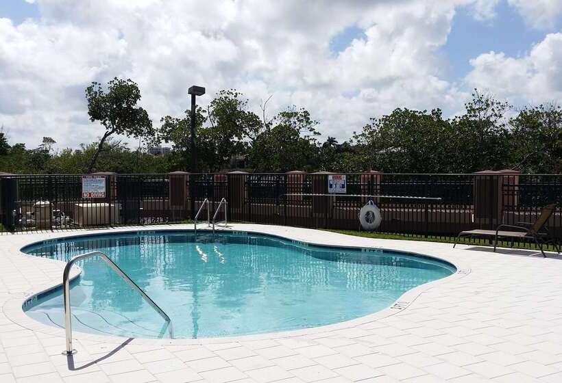 בית מלון כפרי Best Western Intracoastal Inn