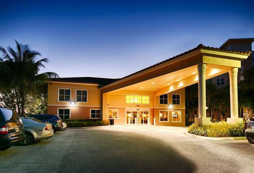 فندق Best Western Intracoastal Inn