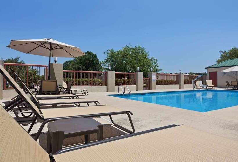 هتل Best Western Lumberton