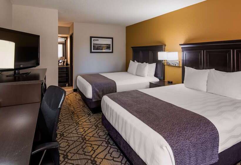 هتل Best Western Of Harbor Springs