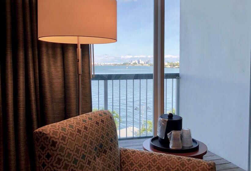 هتل Palm Tree Club Miami