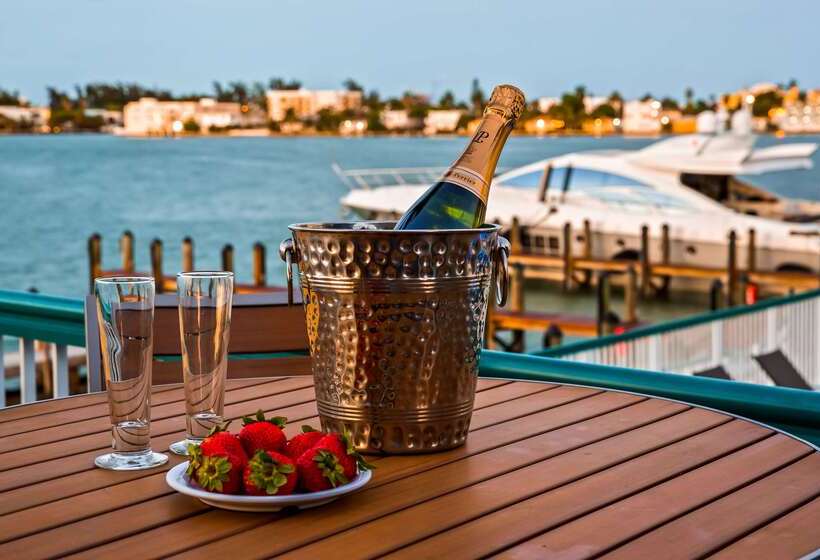 هتل Palm Tree Club Miami