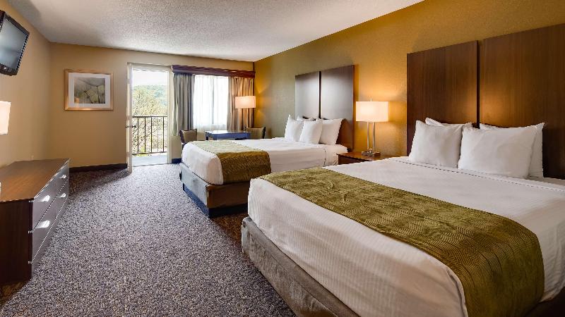 هتل Best Western Plaza Inn