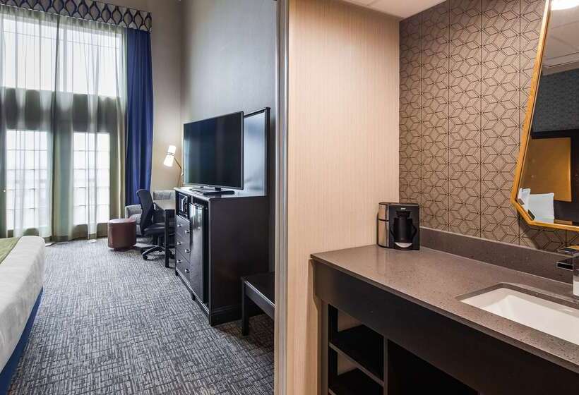 בית מלון כפרי Best Western Plus Grant Creek Inn