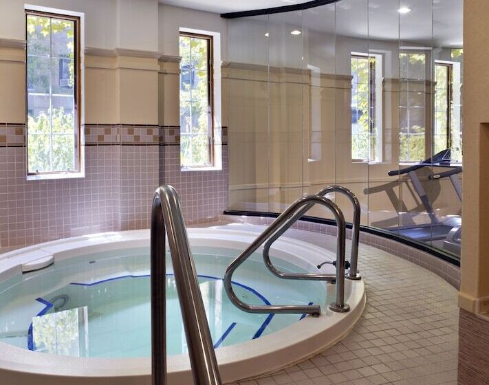 هتل Best Western Plus Hawthorne Terrace