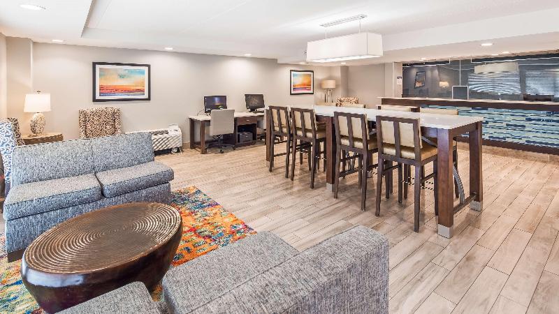 هتل Best Western Plus Alexandria Fort Belvoir