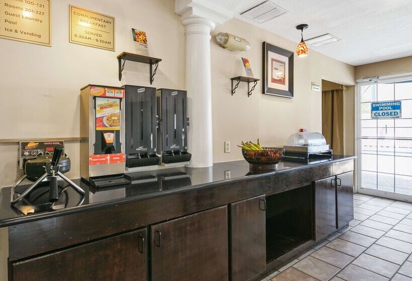 Отель Best Western San Marcos