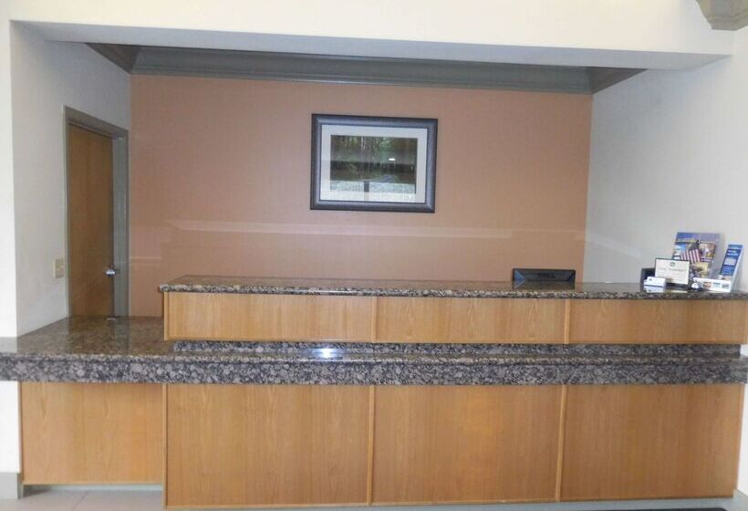 هتل Best Western Willits Inn