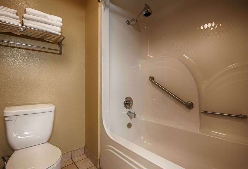 هتل Best Western Willits Inn