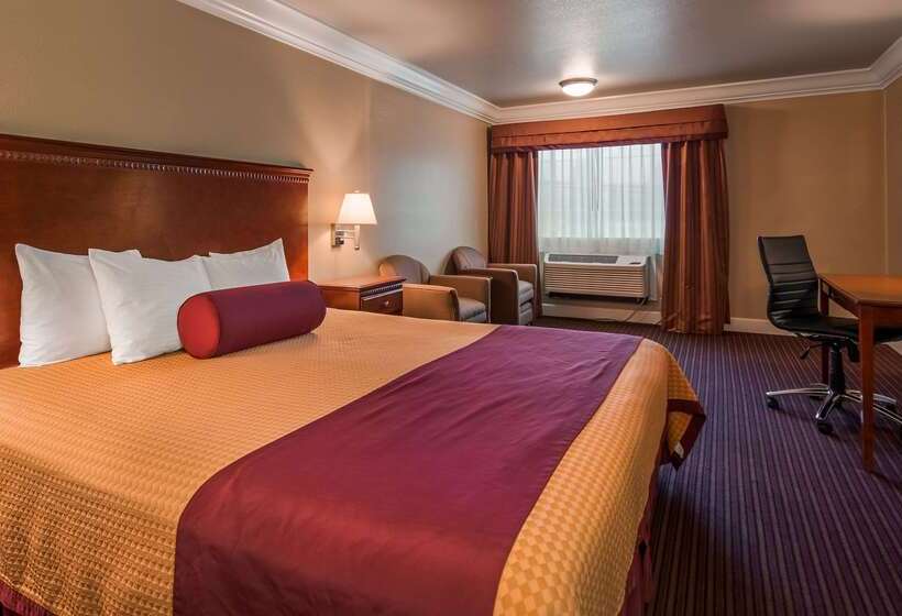 هتل Best Western Willits Inn