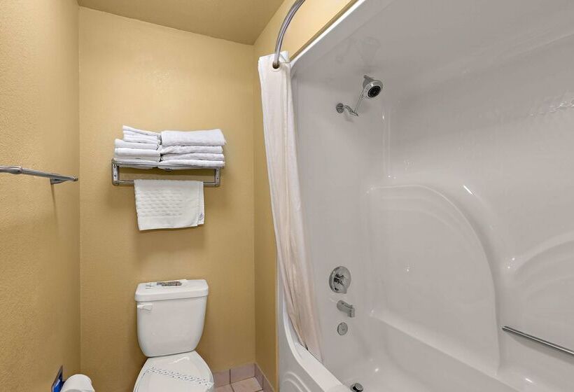 هتل Best Western Willits Inn