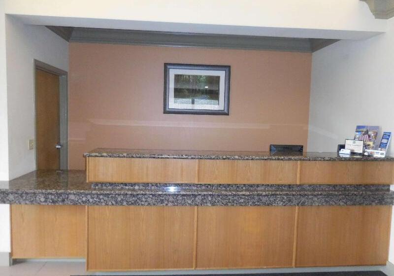 هتل Best Western Willits Inn