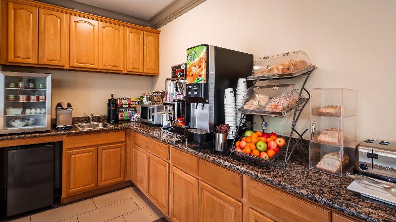 هتل Best Western Willits Inn
