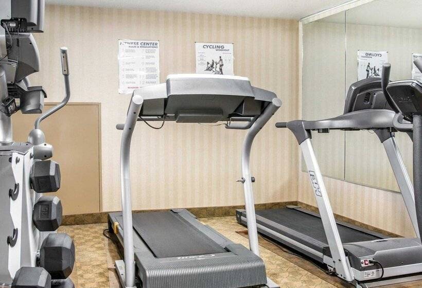 호텔 Comfort Inn & Suites Maumee   Toledo I80 90