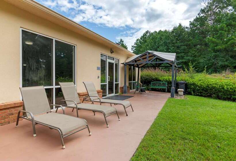 هتل Comfort Suites Milledgeville