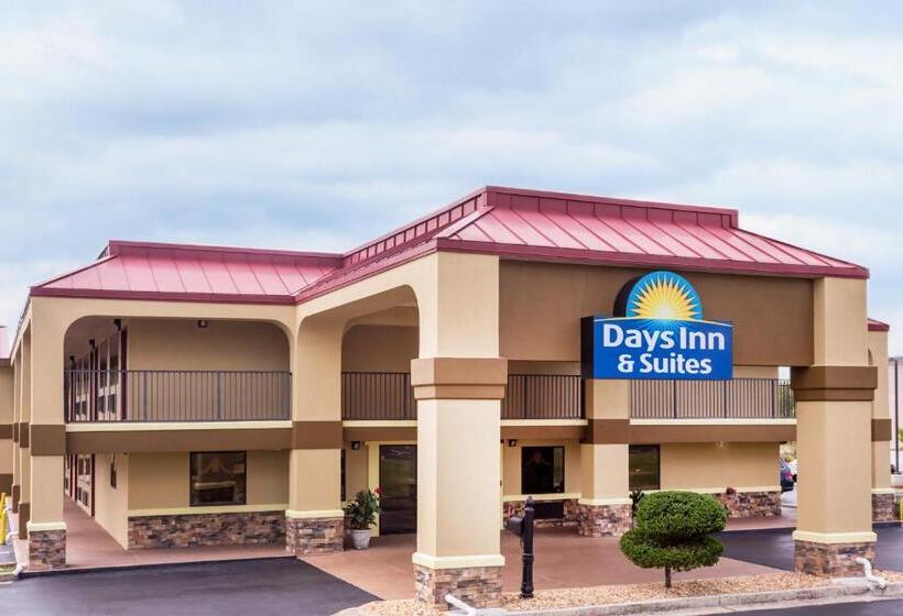 هتل Days Inn & Suites By Wyndham Warner Robins Near Robins Afb