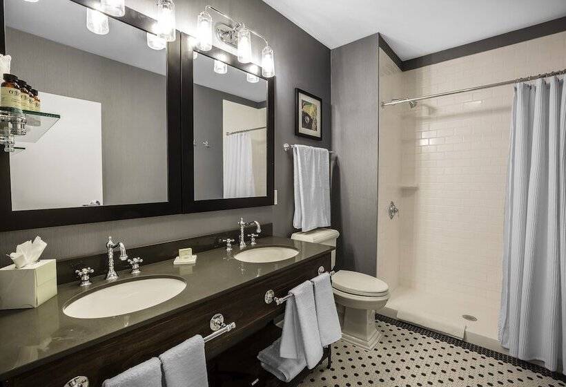 Envision Hotel Saint Paul South