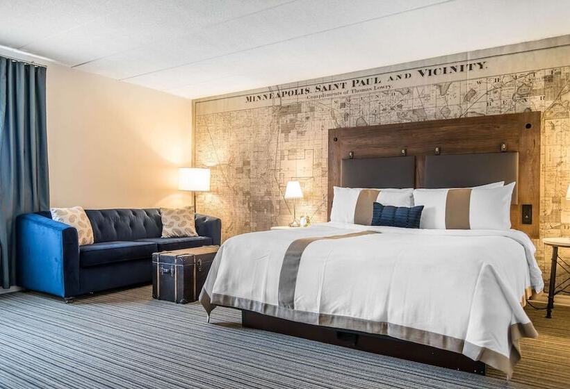 Envision Hotel Saint Paul South