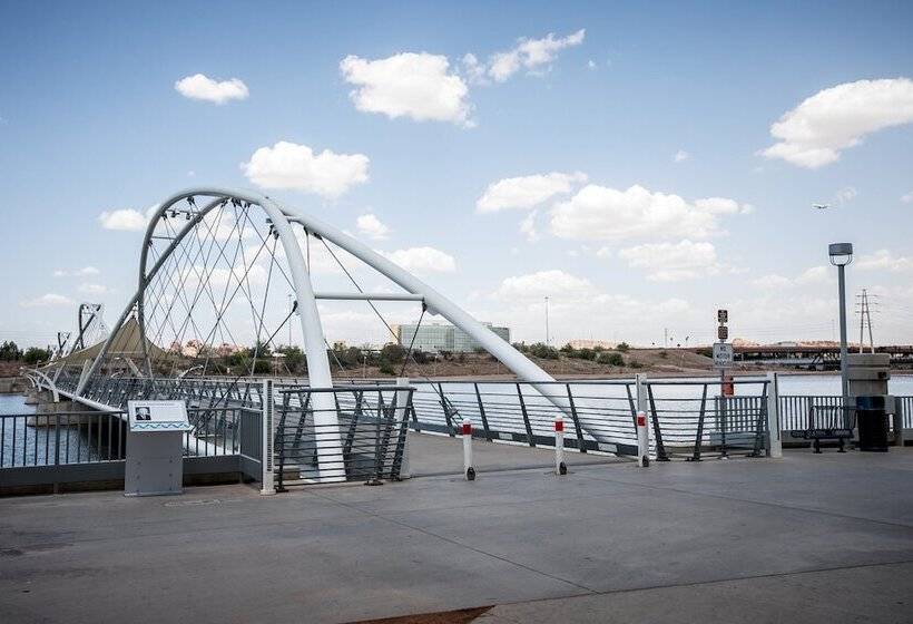 هتل Holiday Inn Express & Suites Phoenix   Tempe, An Ihg