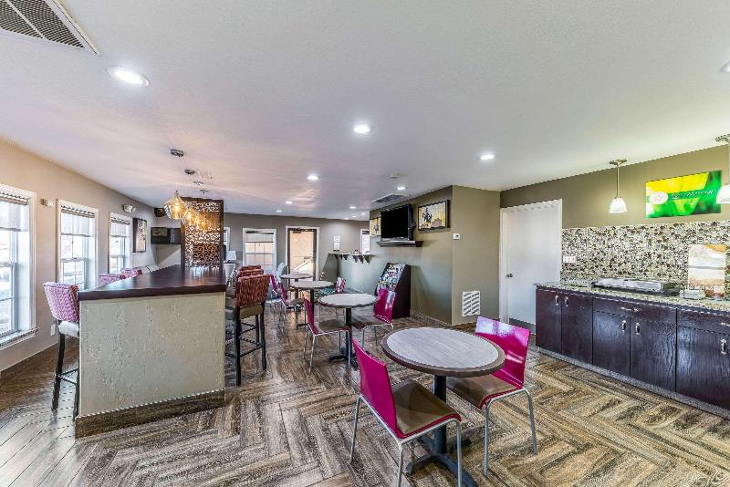 ホテル Quality Inn Glenpool  Tulsa