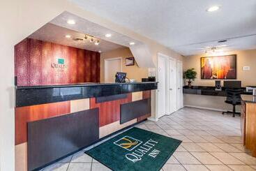 هتل Quality Inn