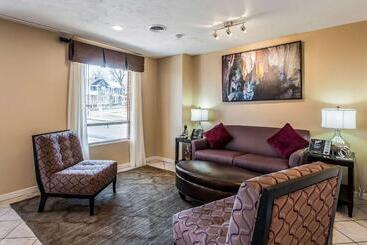 هتل Quality Inn