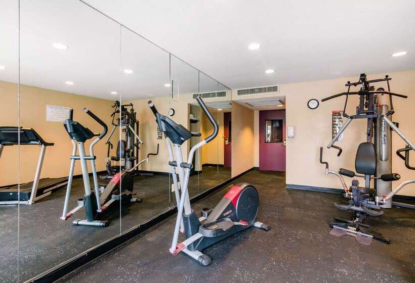 בית מלון כפרי Quality Inn & Suites