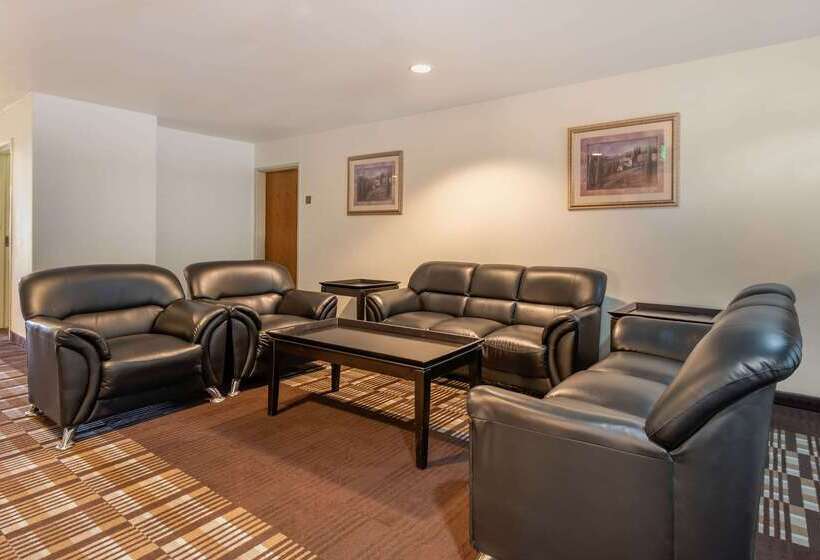 فندق Quality Inn & Suites Limon